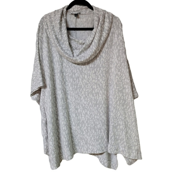 Lane Bryant Grey Leopard Print Cowl Neck Sweater Poncho Women's Size 26/28 EUC - Picture 1 of 8